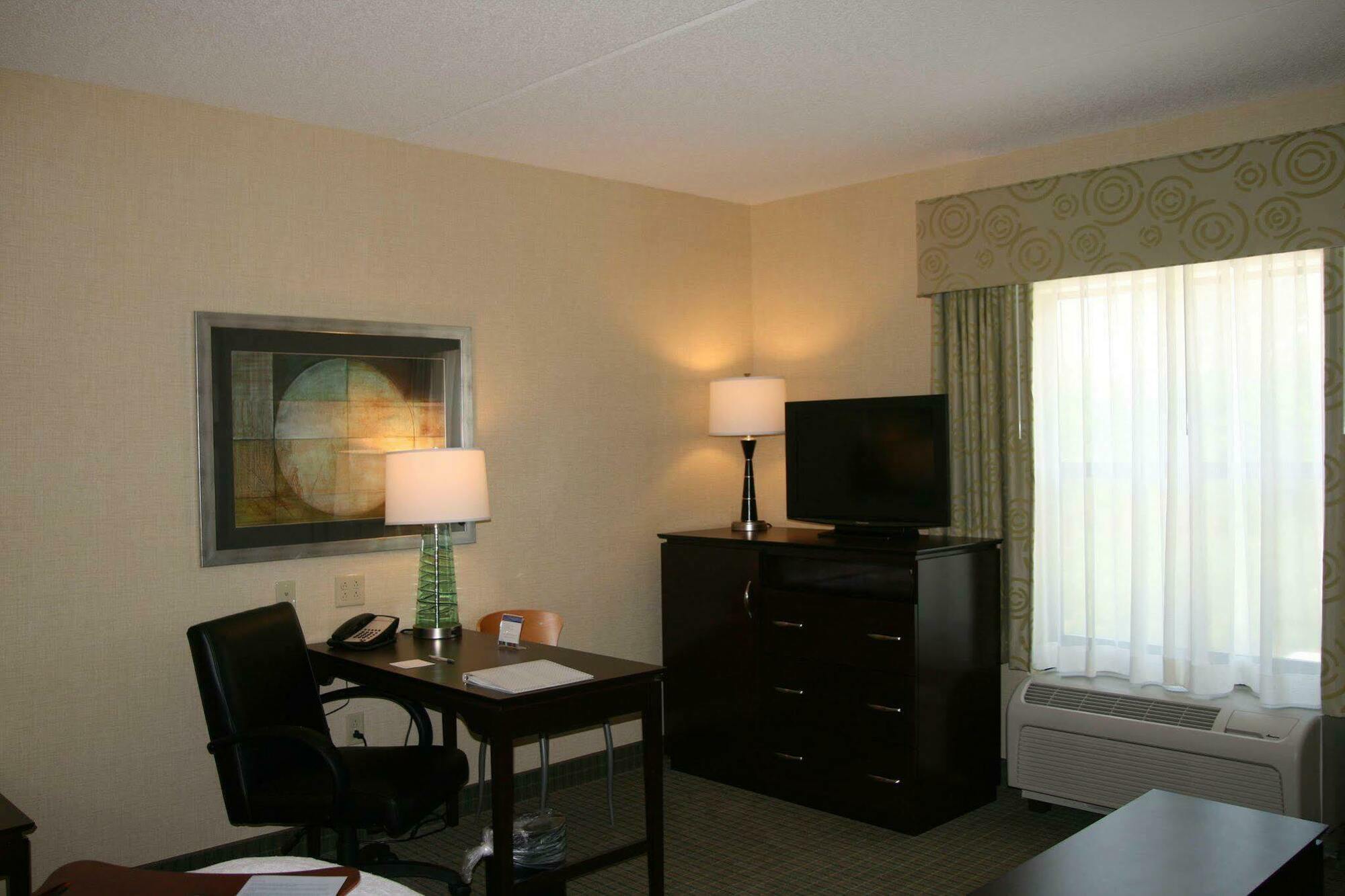 Hampton Inn & Suites Wilkes-Barre Εξωτερικό φωτογραφία